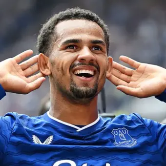 Elite Winger Sets Off Intense Transfer Battle